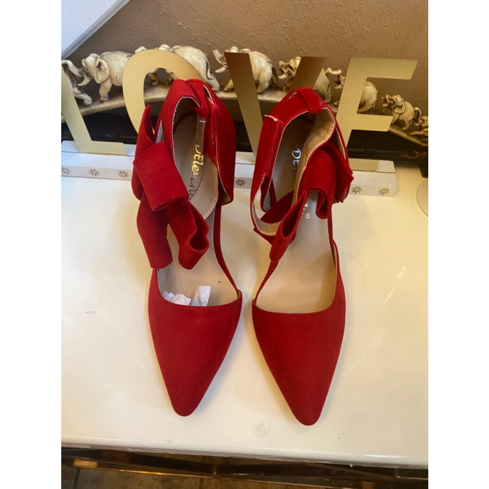 Delevenin RED STILETTO HEELS WITH ANKLE STRAP WITH BOW SIZE 8